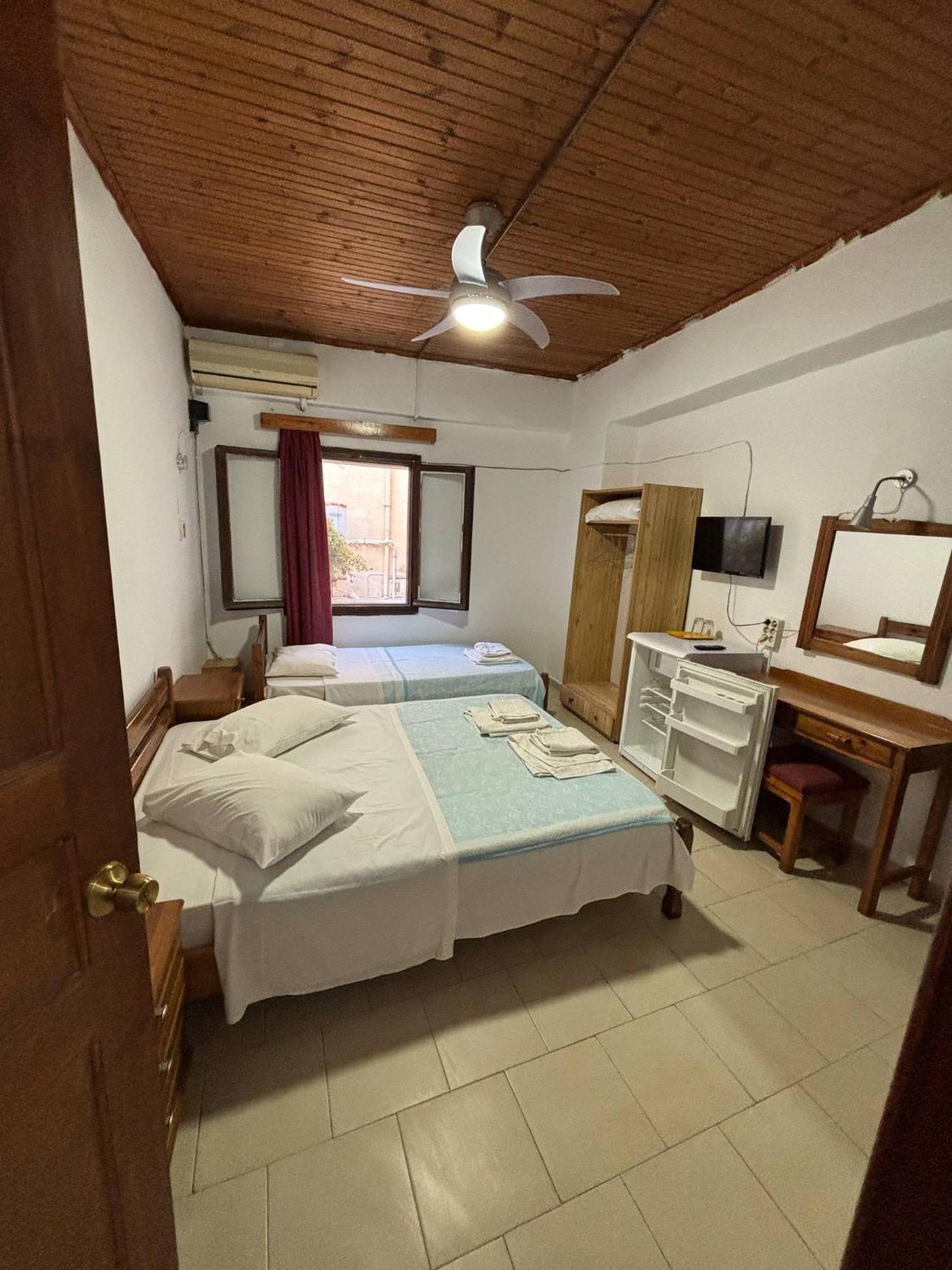 Stelios Rooms To Rent Chania  Luaran gambar