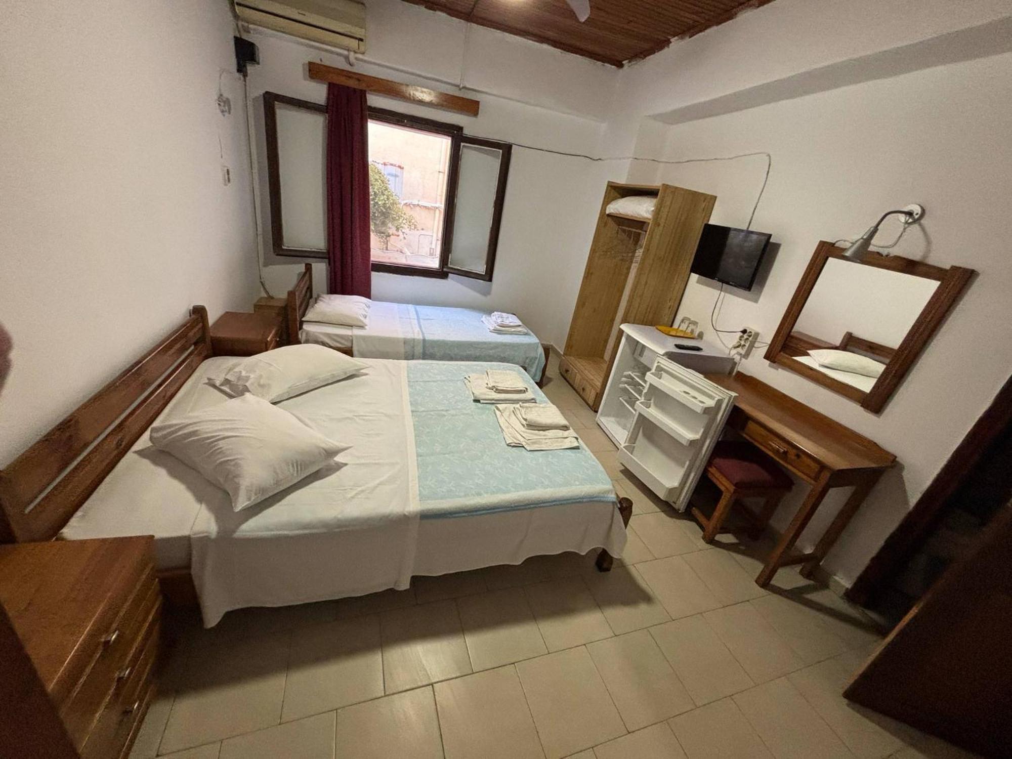 Stelios Rooms To Rent Chania  Luaran gambar